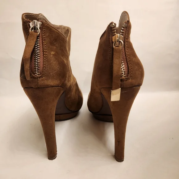 Trafaluc Suede Brown Ankle Boots - Picture 7 of 8